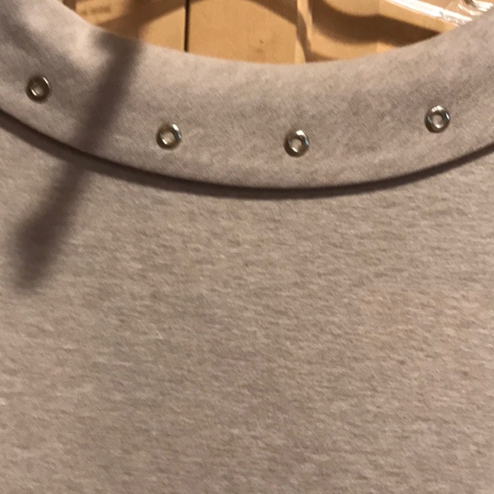 New Rafaella Tan Knit Top - Picture 2 of 8